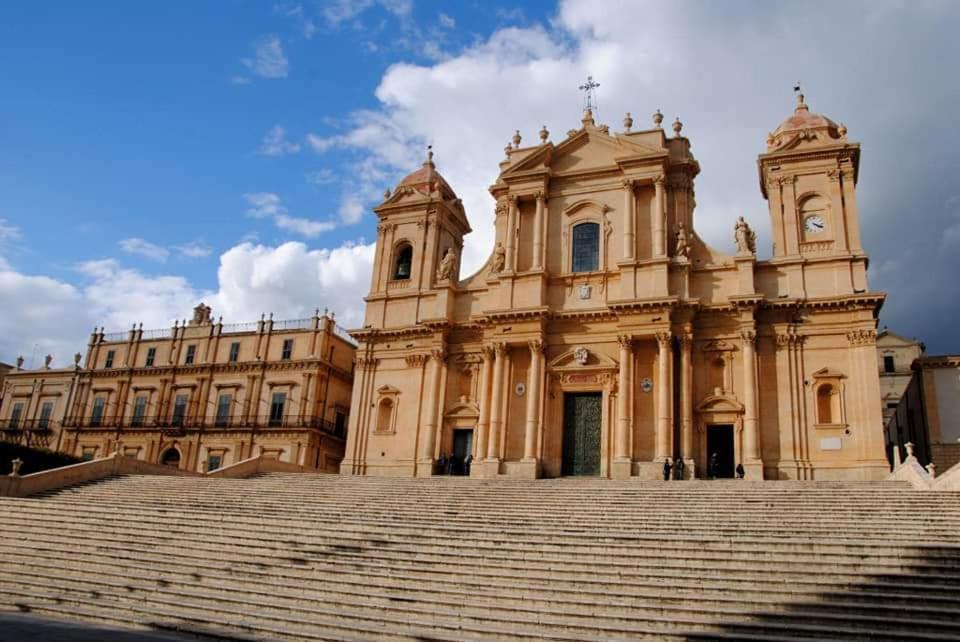 Casa Vico Lepre Villa Noto Eksteriør bilde